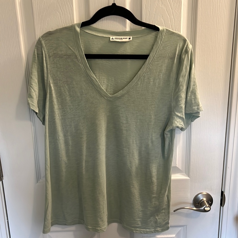 American Giant slub v-neck tee. Lightweight and NEW!